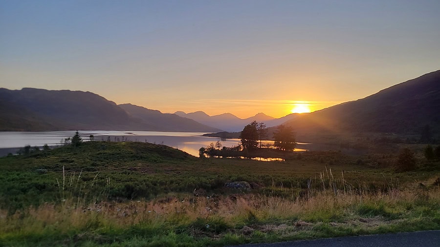 Loch Arklet gesehen von der B829 bei Stronachlachar
