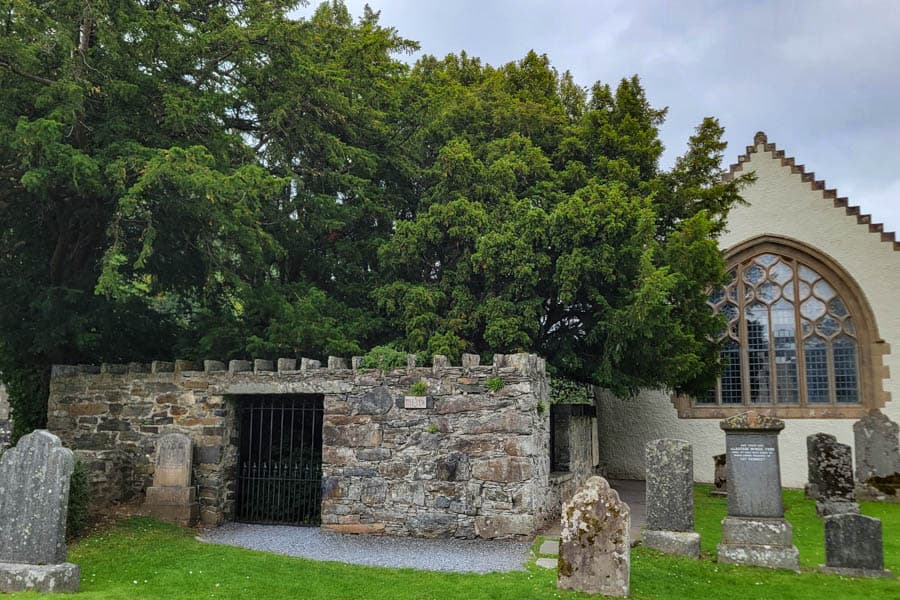 Glen Lyon und die Eibe von Fortingall 1 Die Eibe von Fortingall und Kirche