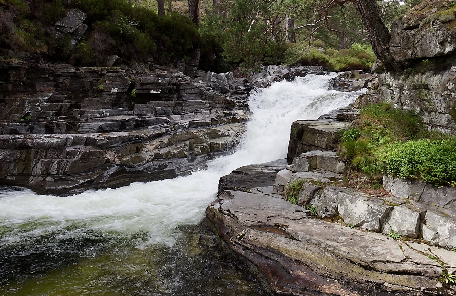 Upper Deeside - Linn of Dee und Linn of Quoich 5 Quoich Water Wasserfall