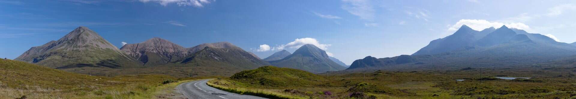 Panorma Red an Black Cuillins von der A836
