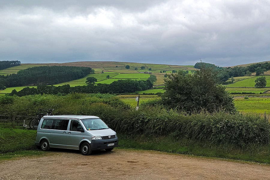 Mit dem Shuttle von Calais nach Dover 3 Parkplatz in den Yorkshire Dales