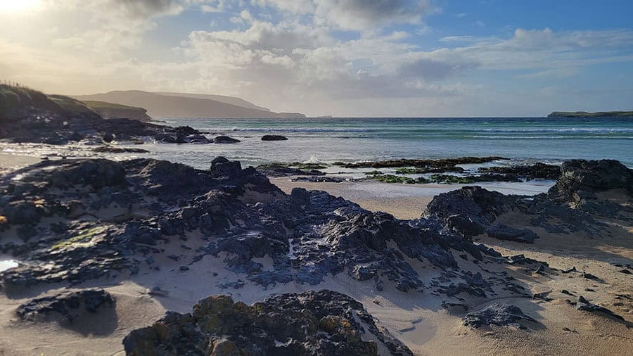 NC500 - Balnakeil Beach im Abendlicht mit Blick auf Cape Wrath