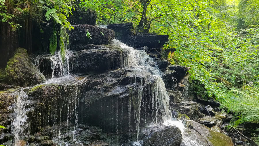 Die Top 20 Sehenswürdigkeiten in Schottland 8 Top 20 Sehenswürdigkeiten - Wasserfall Birks of Aberfeldy