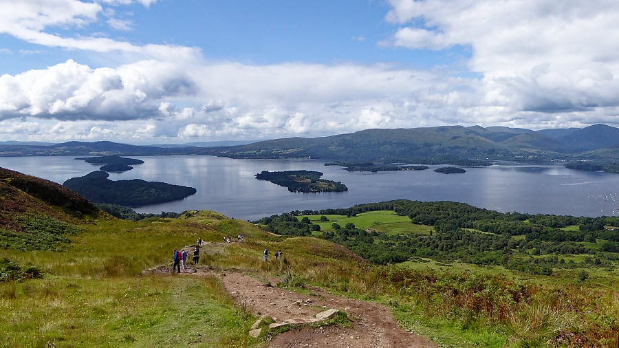 Blick von Conic Hill auf Loch Lomond